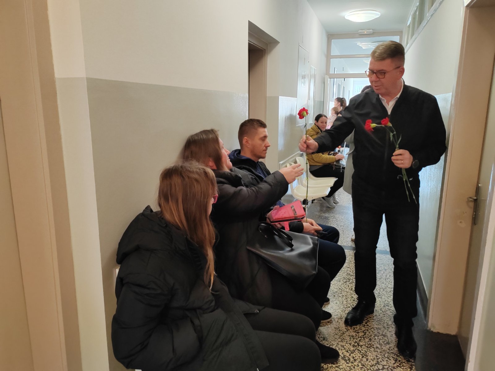 IMG-951f5f8268edb40ab025a4605264e015-V IMG-951f5f8268edb40ab025a4605264e015-V