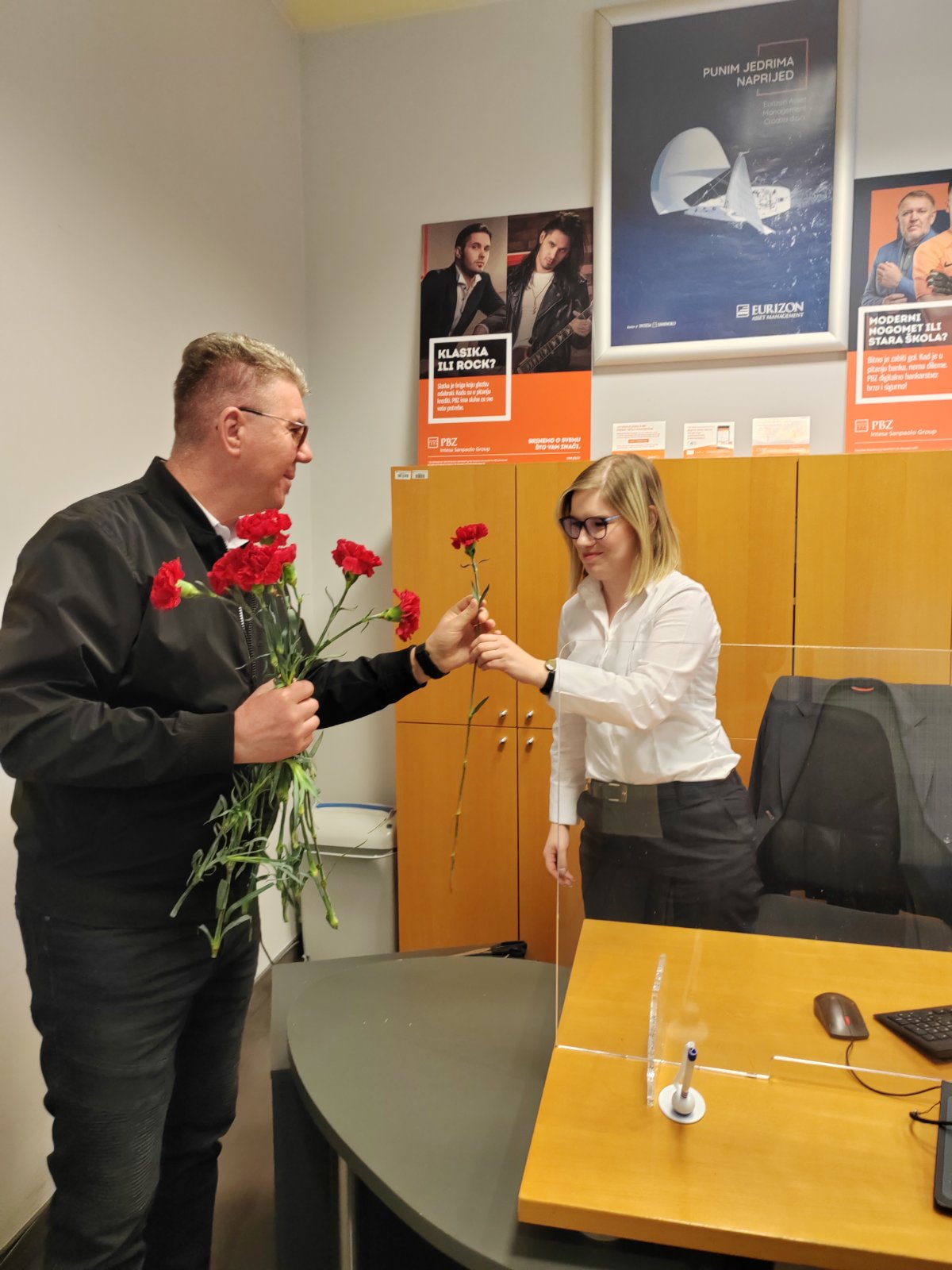 IMG-9750ab2bce57872194a68cace934d88d-V IMG-9750ab2bce57872194a68cace934d88d-V