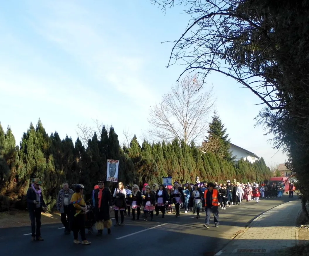 IMG-a965371eb0992b160ad845be4d77e568-V IMG-a965371eb0992b160ad845be4d77e568-V