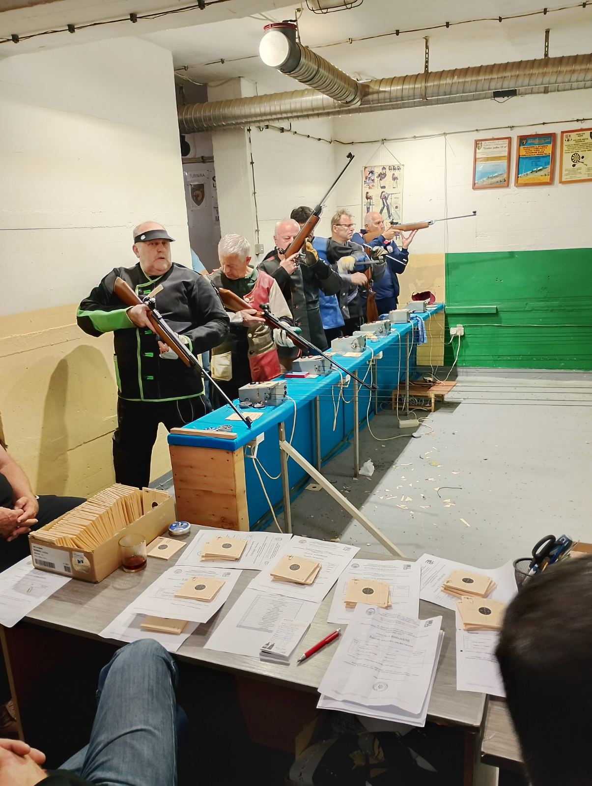 IMG-af977923875efc89e354404bf173d917-V