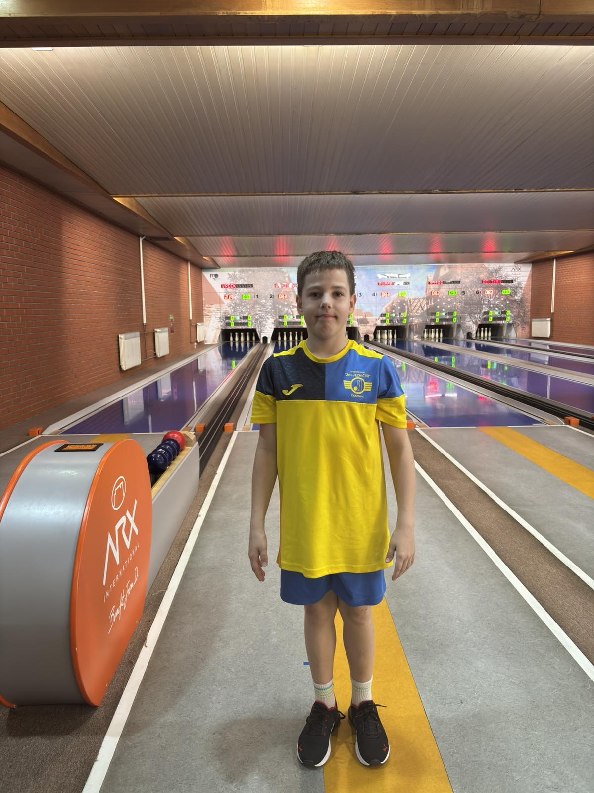 kuglanje mladi kuglanje mladi