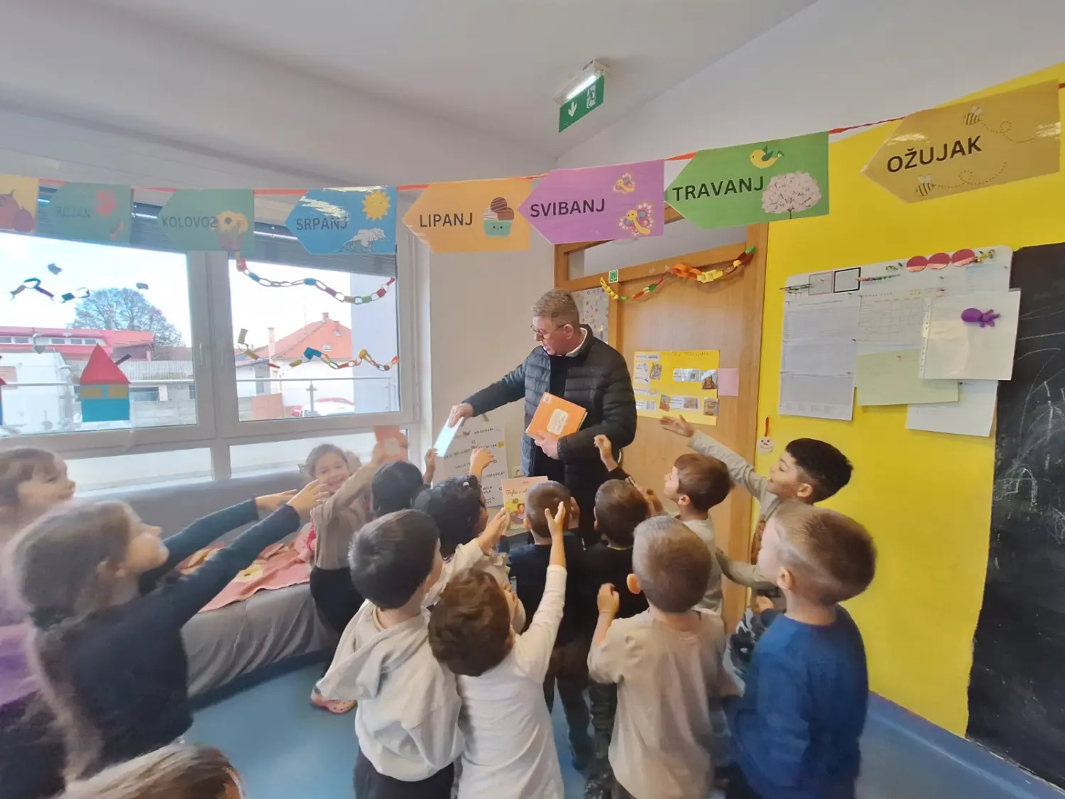 IMG-d66b94dd24681ff0f8b13179b2466e67-V