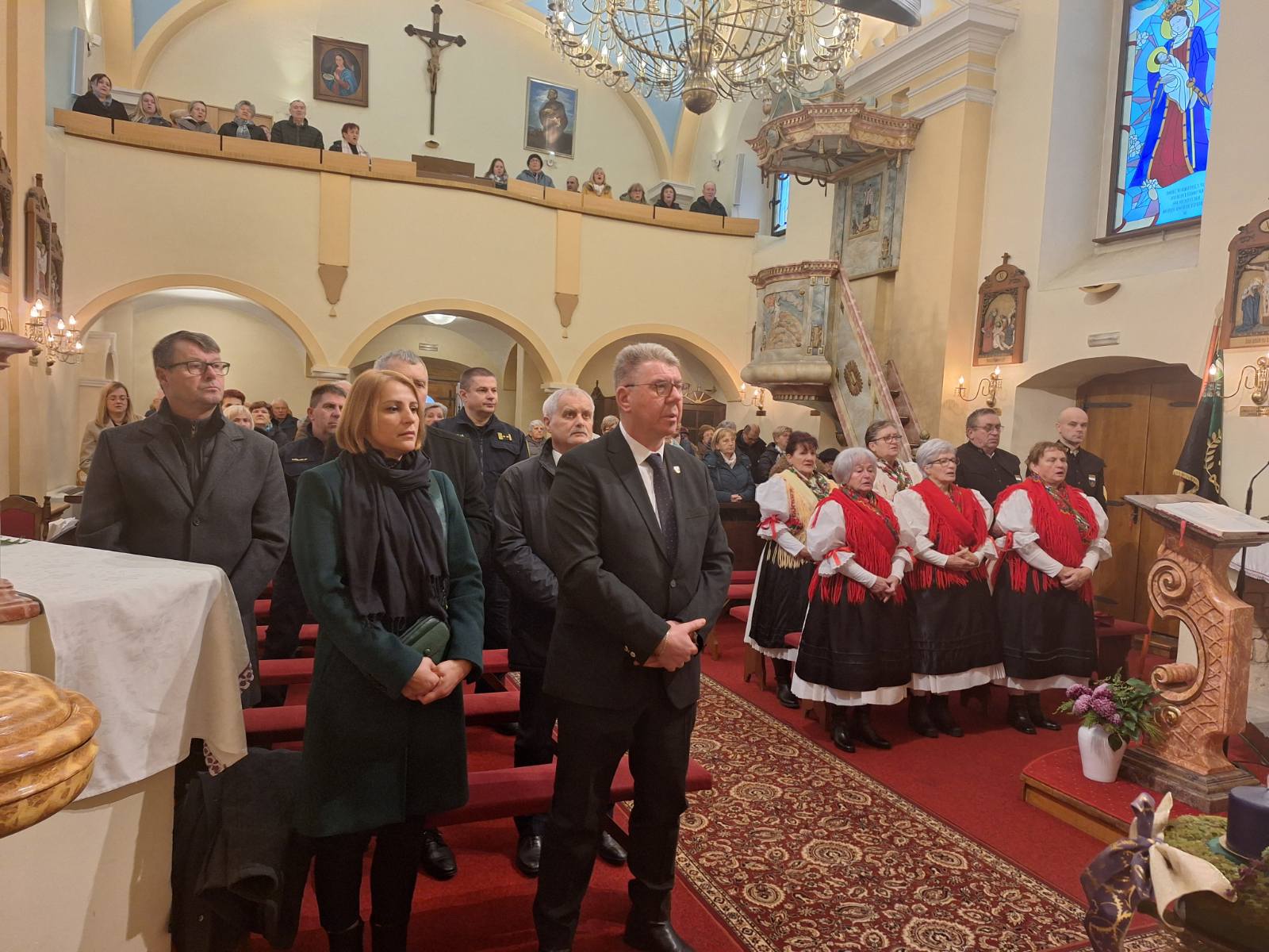 IMG-e13472324e0d5e9b9186ceaffb0a6008-V