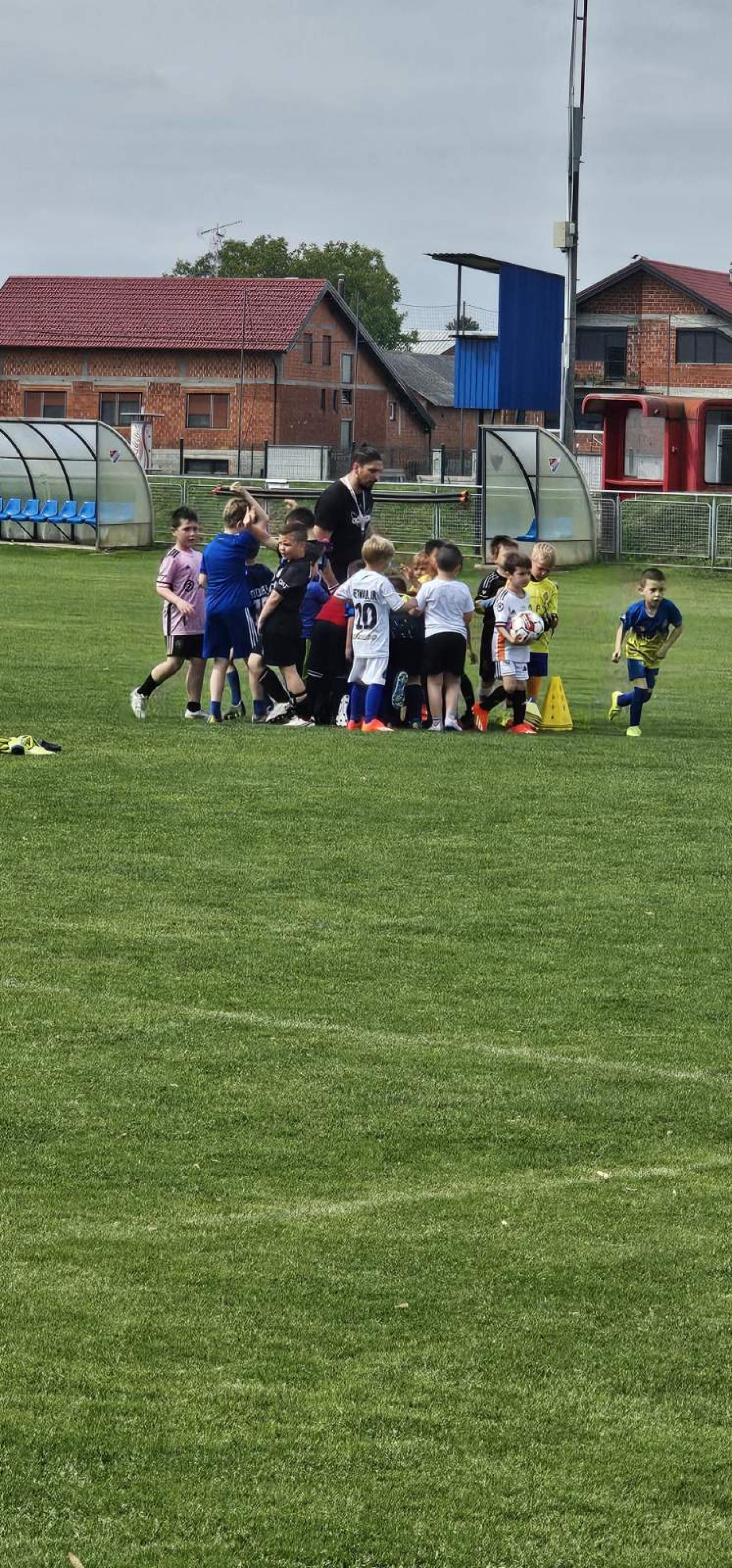 IMG-ee1b6ccc820ffe52ae55e5dc66b11e7a-V IMG-ee1b6ccc820ffe52ae55e5dc66b11e7a-V