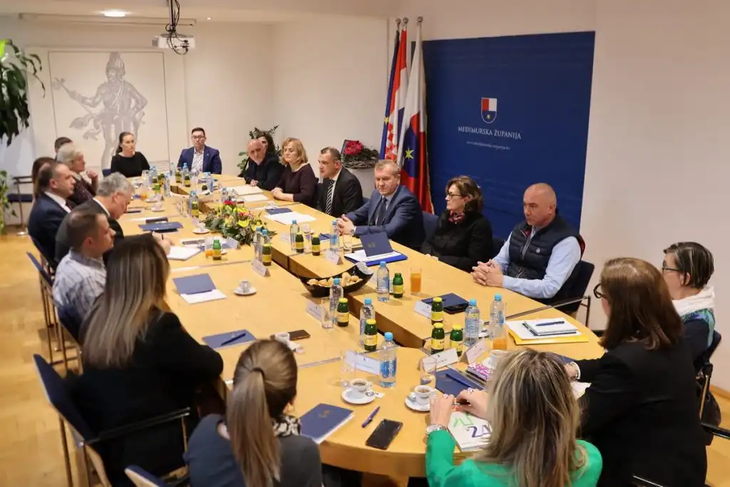 IMG_0172-1024×683 IMG_0172-1024×683