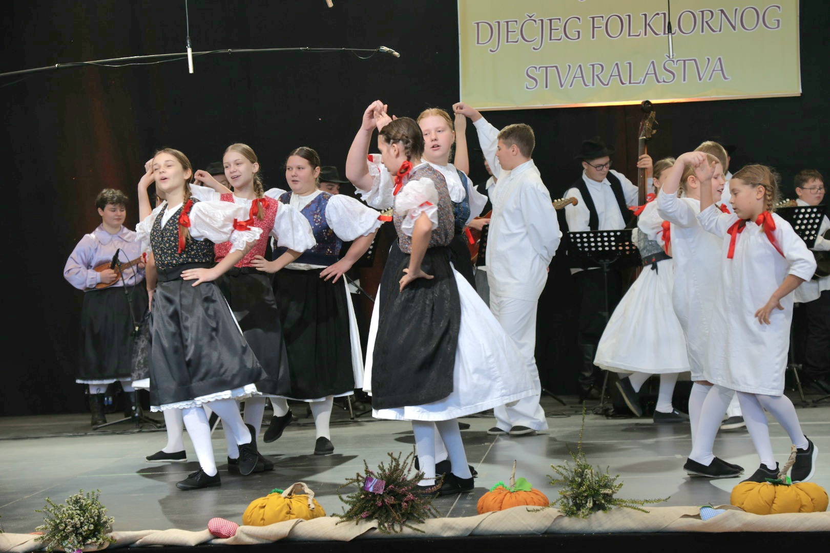 Smotra dječjeg folklora Mala Subotica