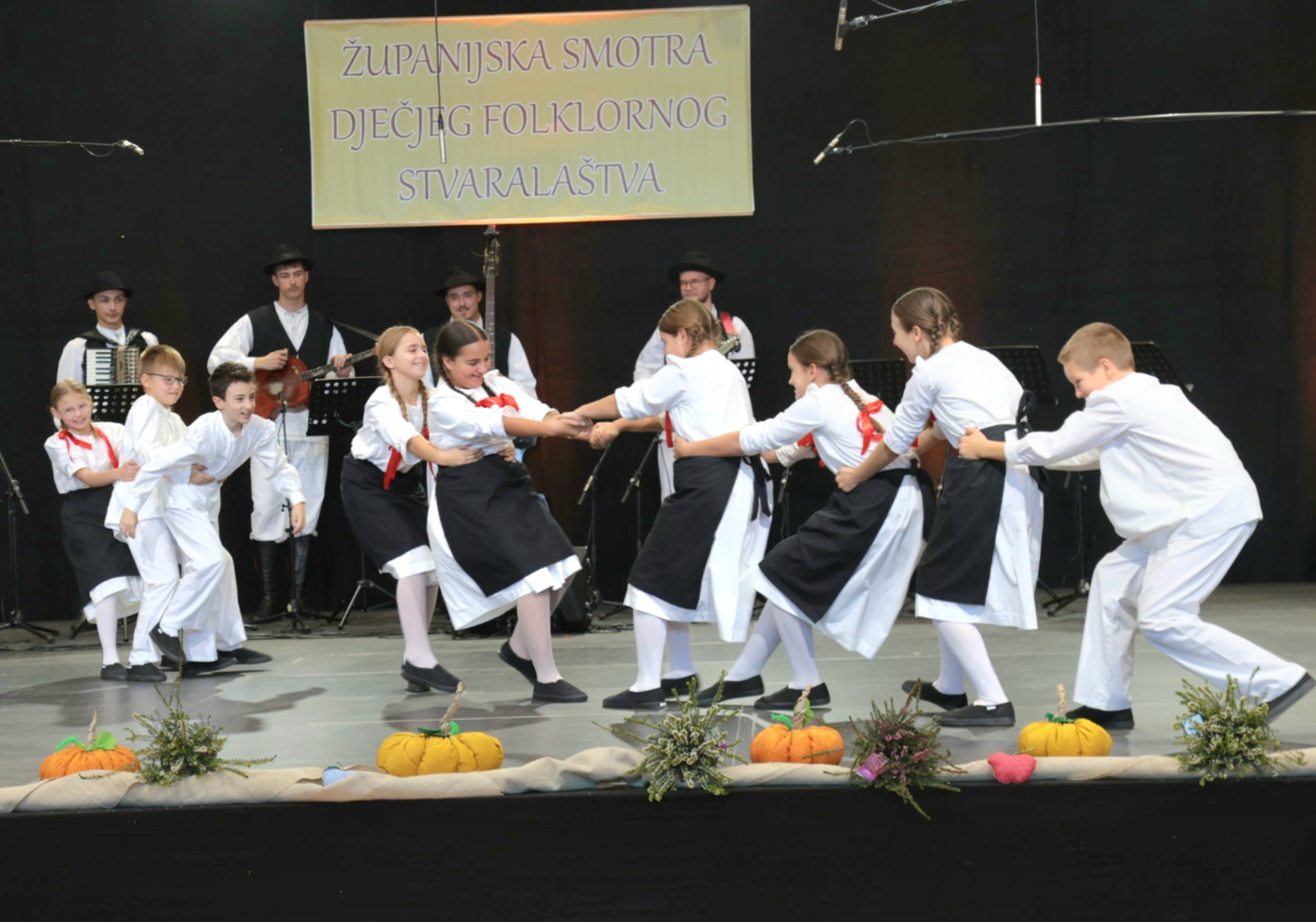 Smotra dječjeg folklora Mala Subotica