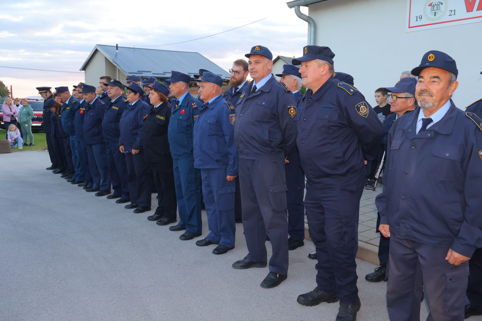 DVD Novo Selo Rok novo vozilo DVD Novo Selo Rok novo vozilo