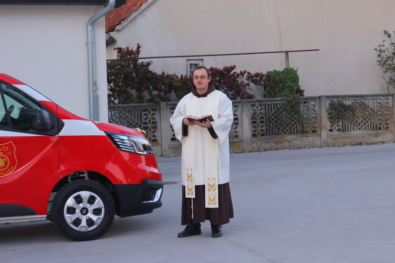 DVD Novo Selo Rok novo vozilo DVD Novo Selo Rok novo vozilo