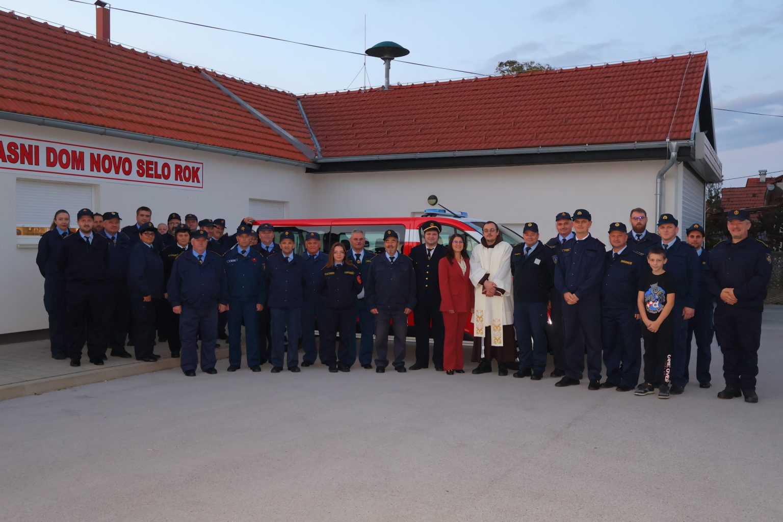 DVD Novo Selo Rok novo vozilo DVD Novo Selo Rok novo vozilo