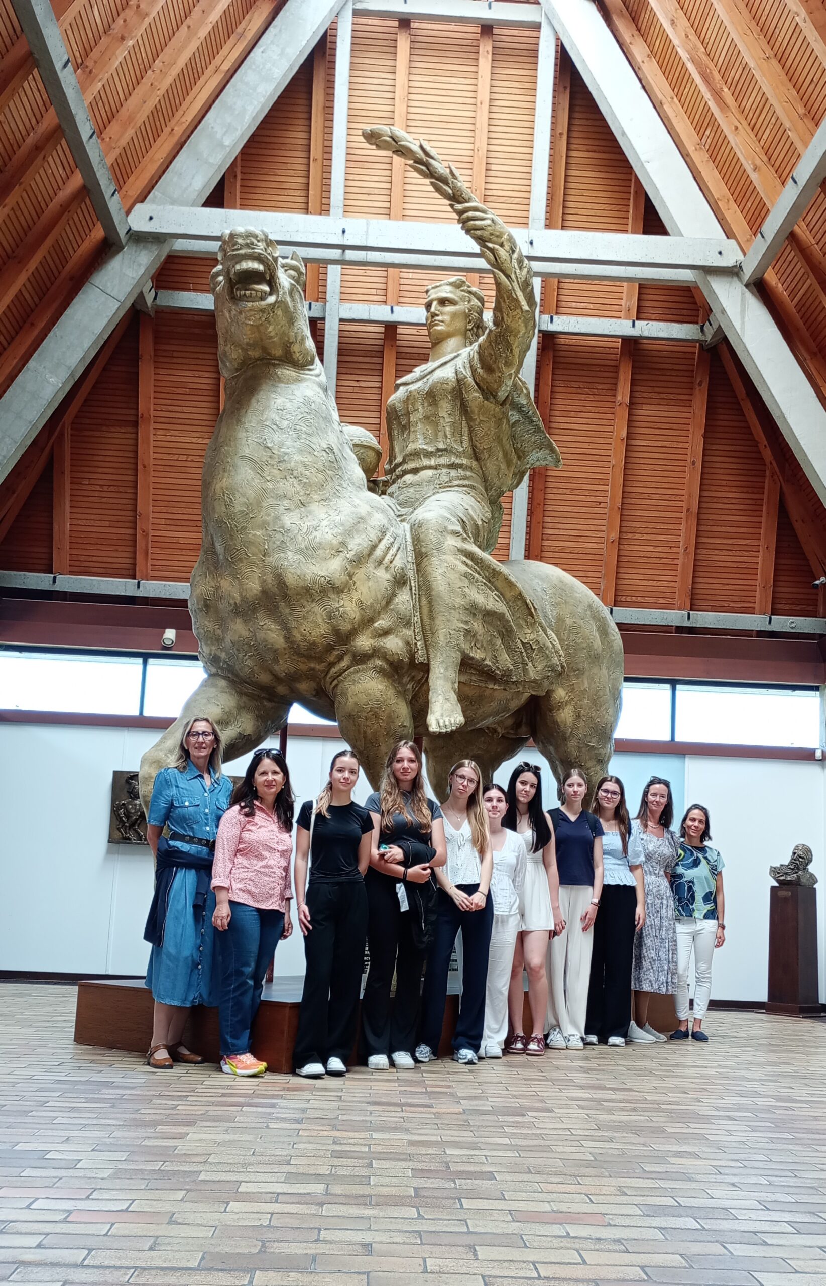 Gospodarska škola Warum krieg?