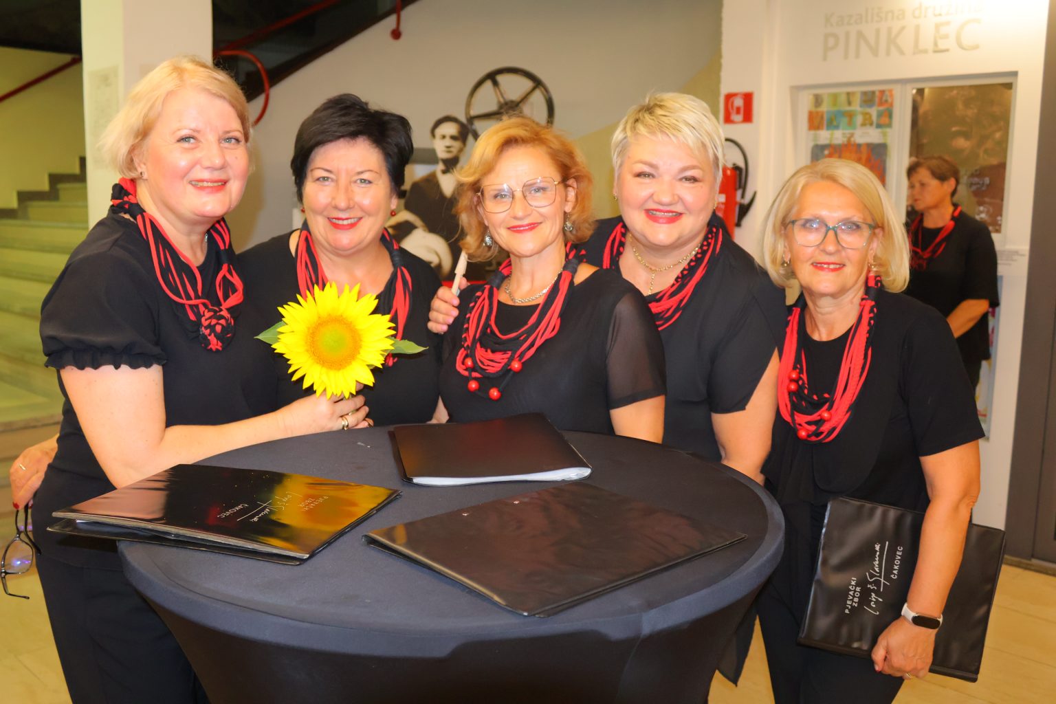 u-divnom-casu-tom-kuntaric-vecer u-divnom-casu-tom-kuntaric-vecer