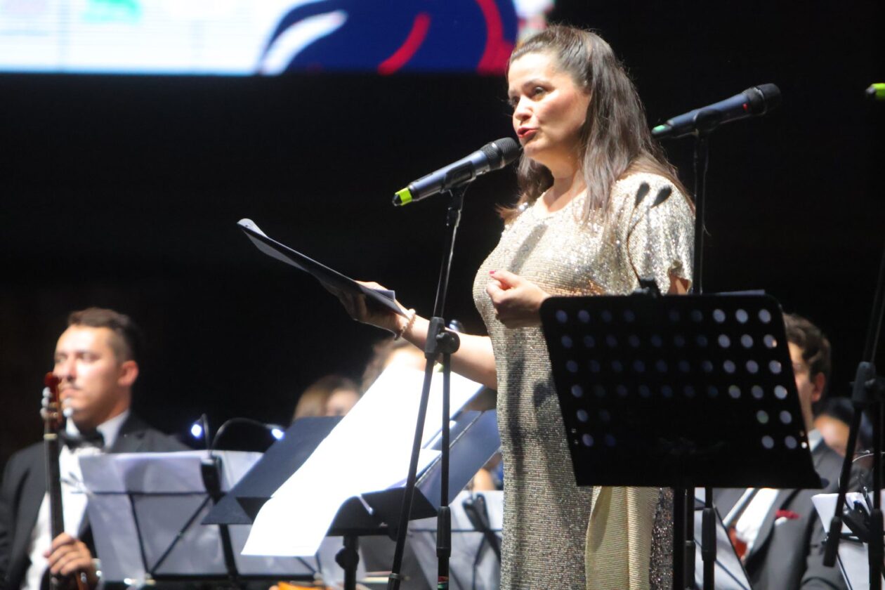 u-divnom-casu-tom-kuntaric-vecer u-divnom-casu-tom-kuntaric-vecer