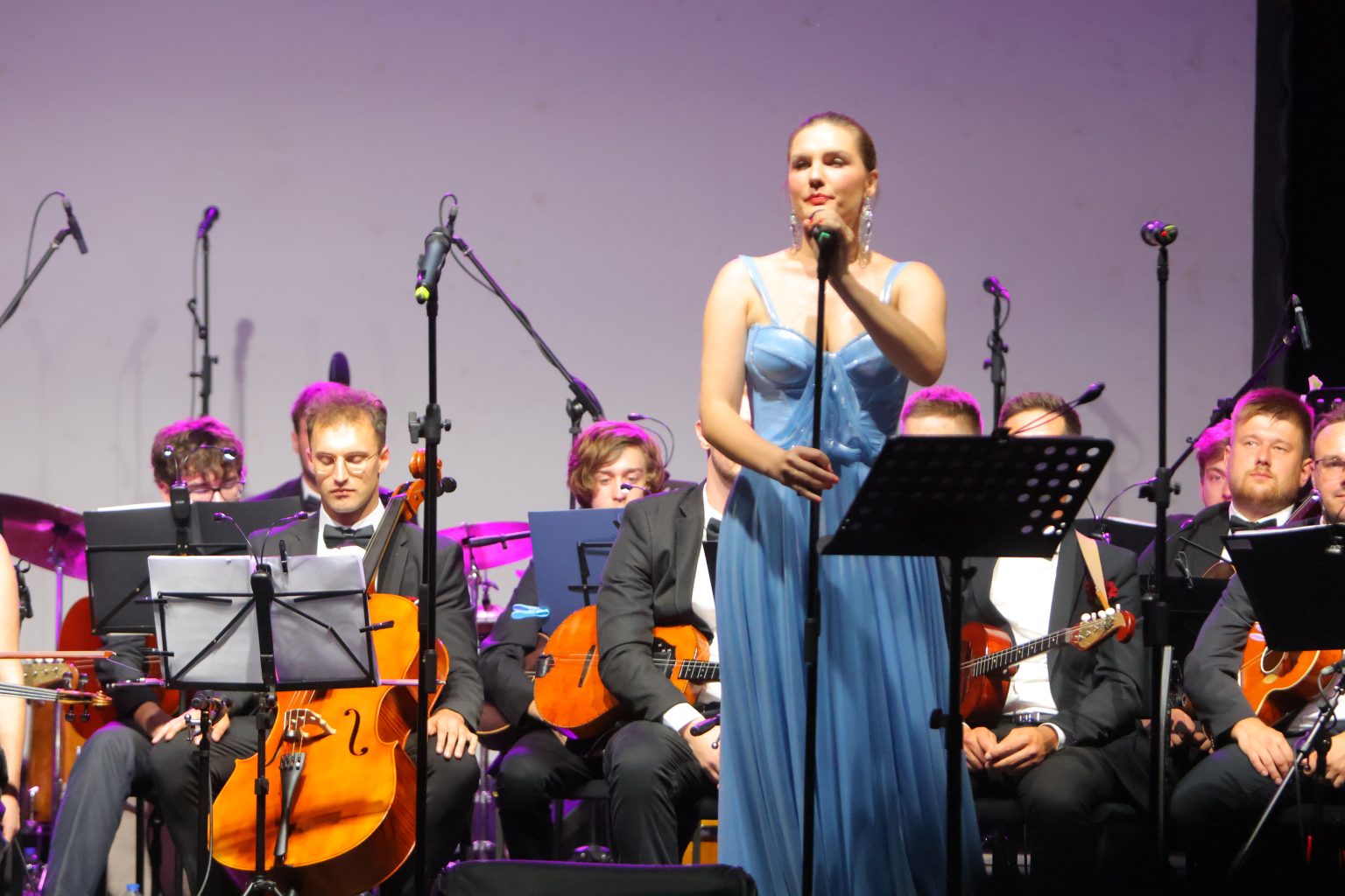 u-divnom-casu-tom-kuntaric-vecer u-divnom-casu-tom-kuntaric-vecer