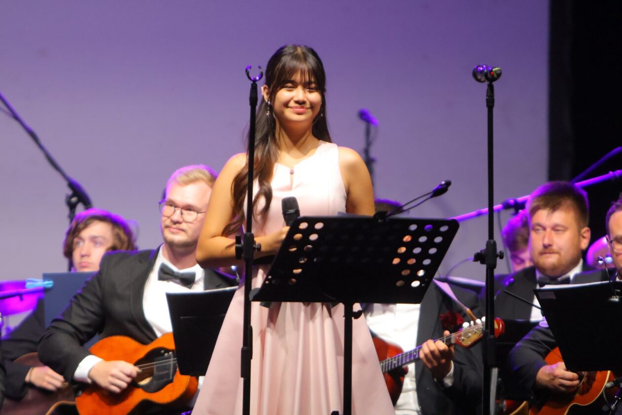 u-divnom-casu-tom-kuntaric-vecer u-divnom-casu-tom-kuntaric-vecer