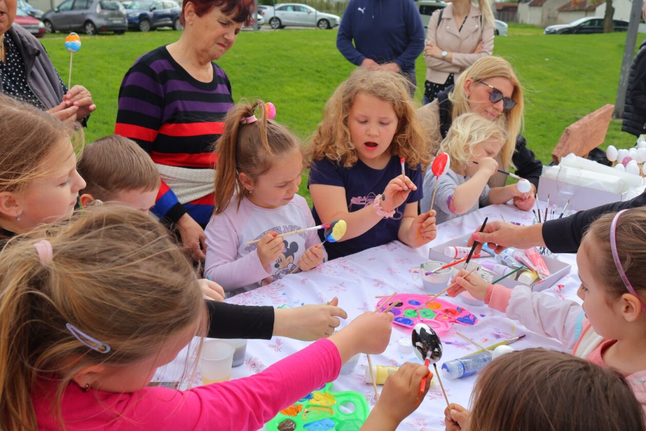 savska ves potraga za jajima