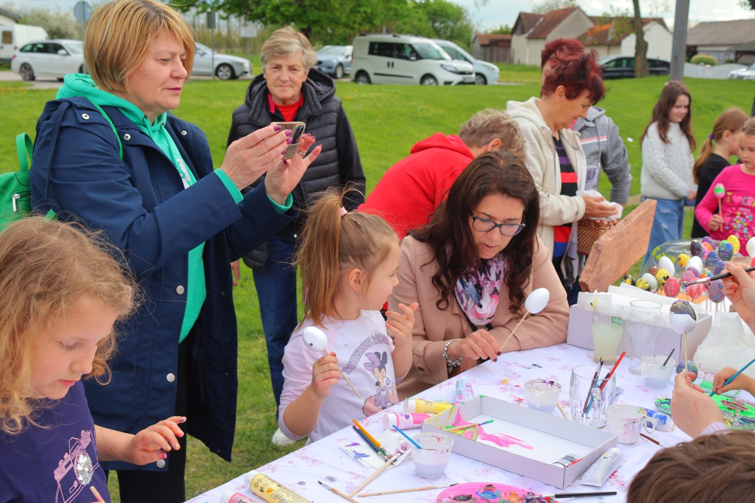 savska ves potraga za jajima