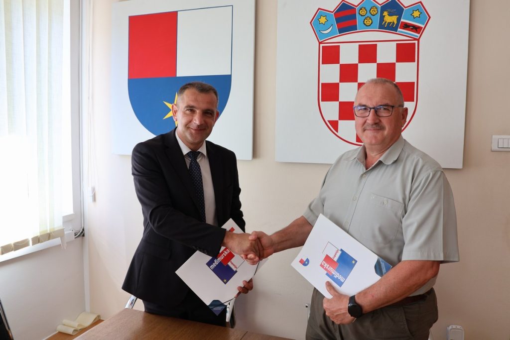 IMG_4939-1024×683 IMG_4939-1024×683