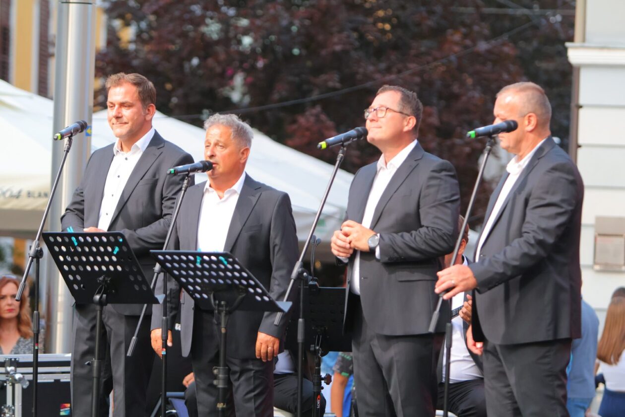 Kvartet Gubec Varaždinski tamburaški orkestar