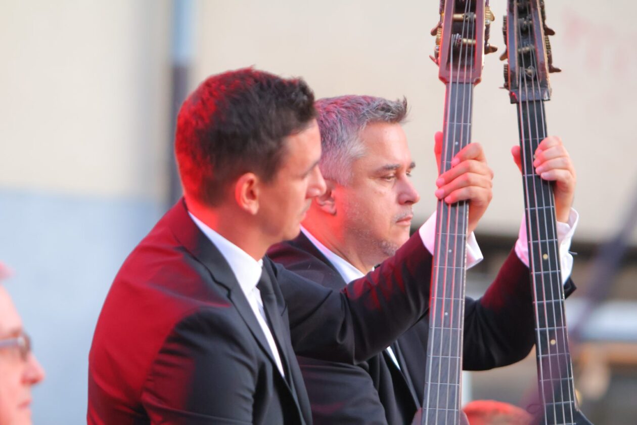 Kvartet Gubec Varaždinski tamburaški orkestar