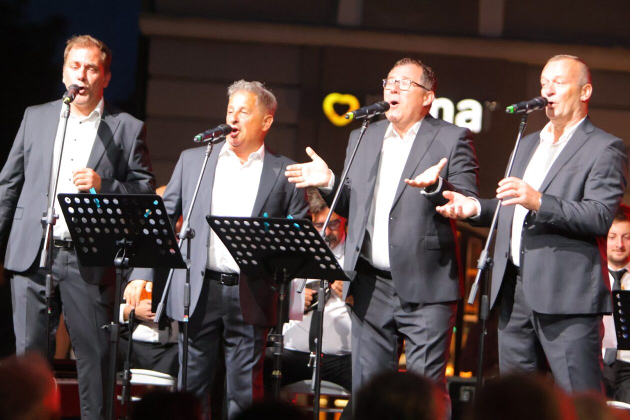 Kvartet Gubec Varaždinski tamburaški orkestar