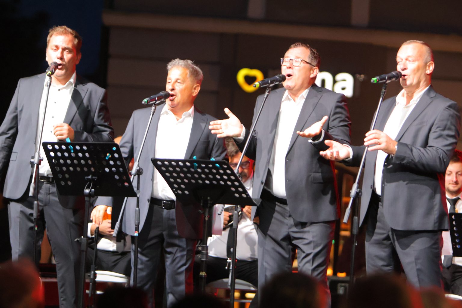 Kvartet Gubec Varaždinski tamburaški orkestar