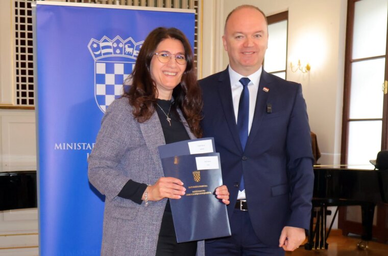 Ljerka Cividini potpisivanje