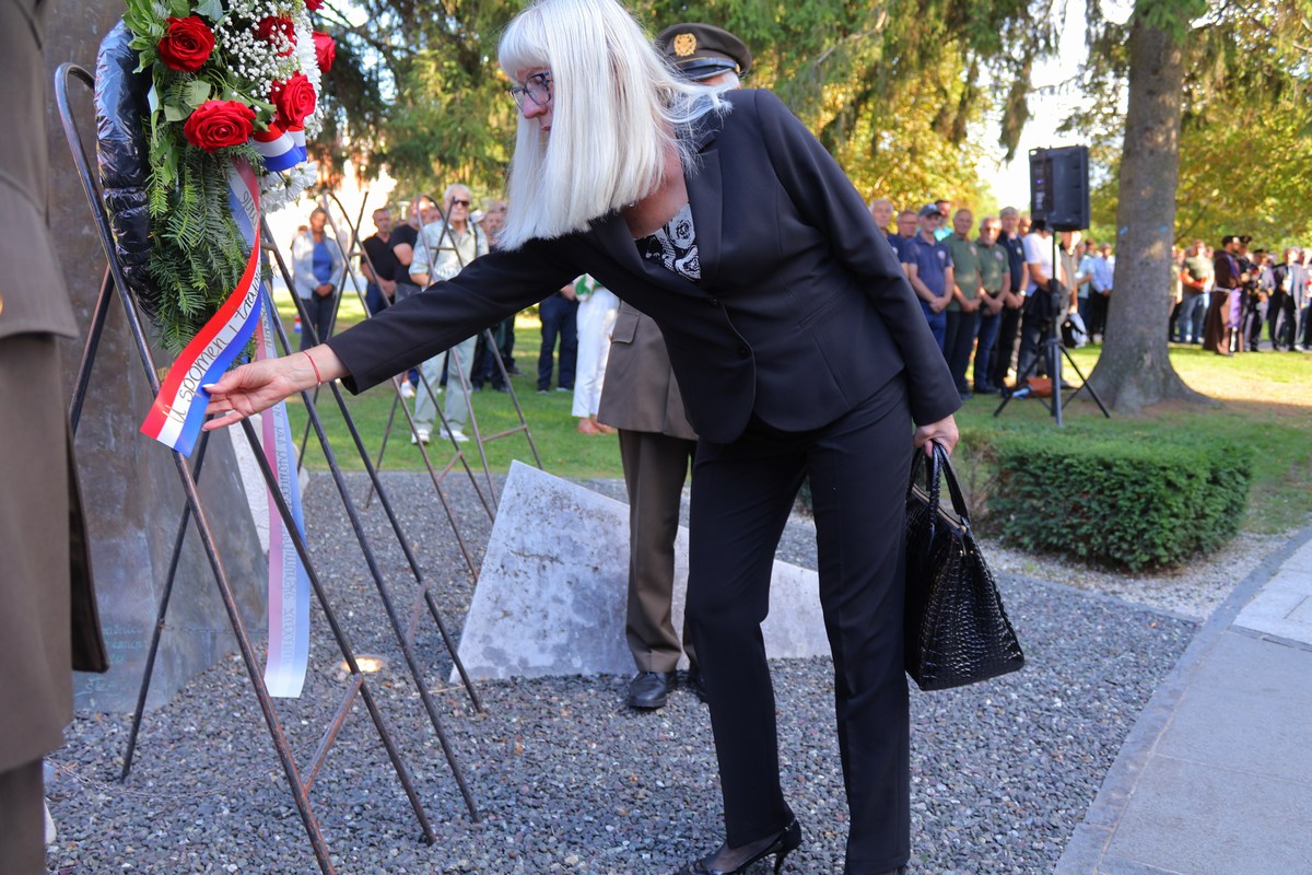 Dan branitelja polaganje vijenaca