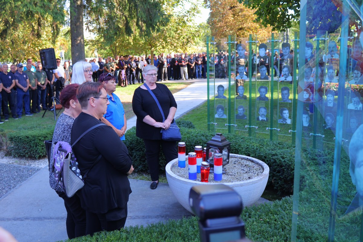 Dan branitelja polaganje vijenaca