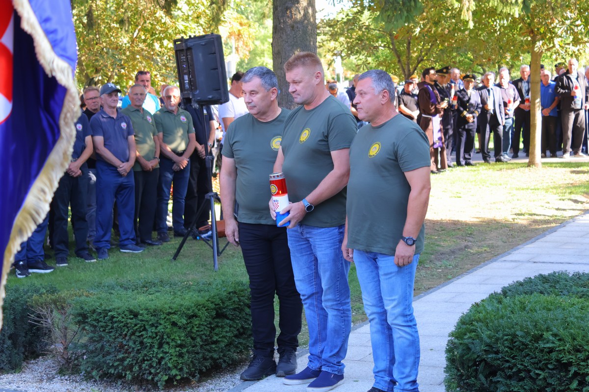 Dan branitelja polaganje vijenaca