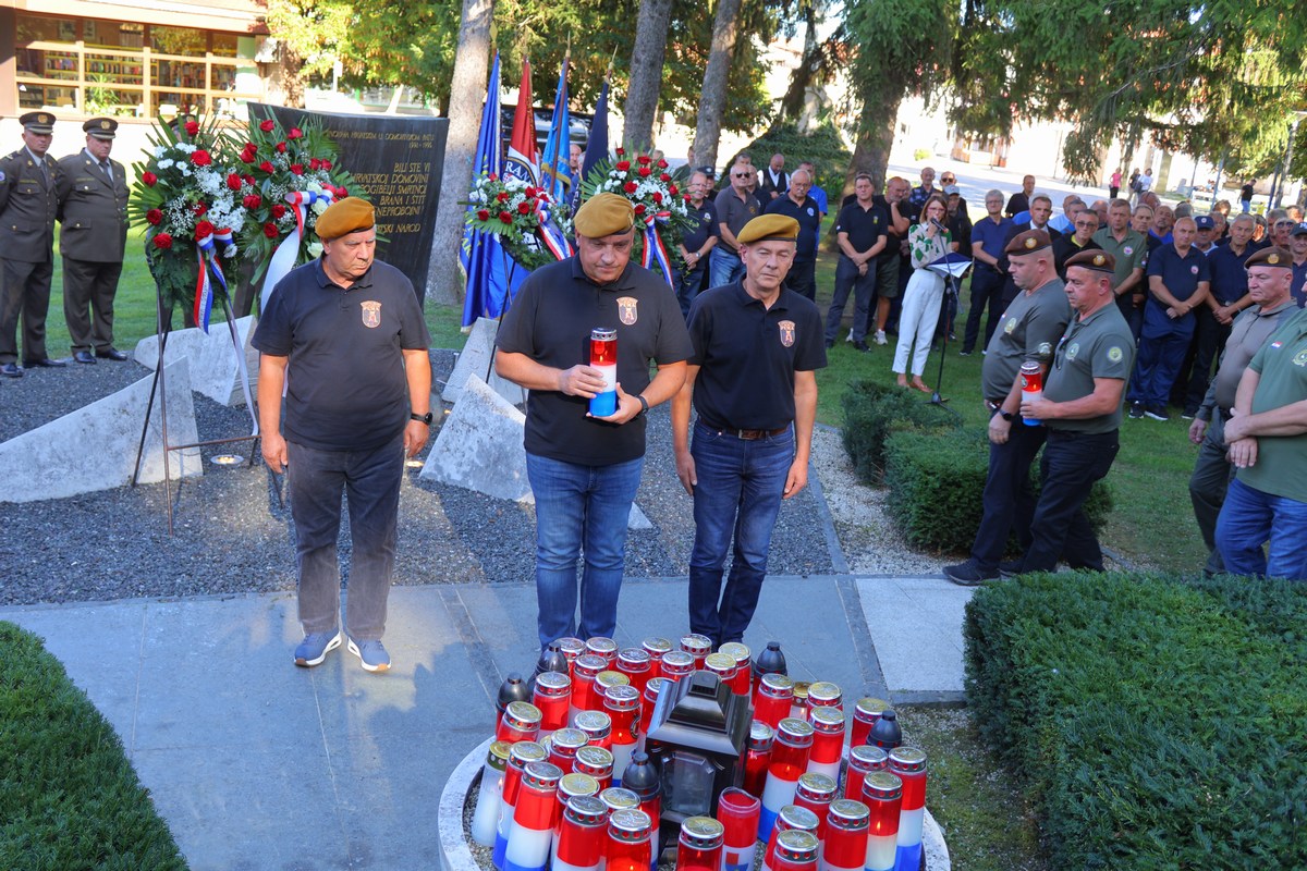 Dan branitelja polaganje vijenaca