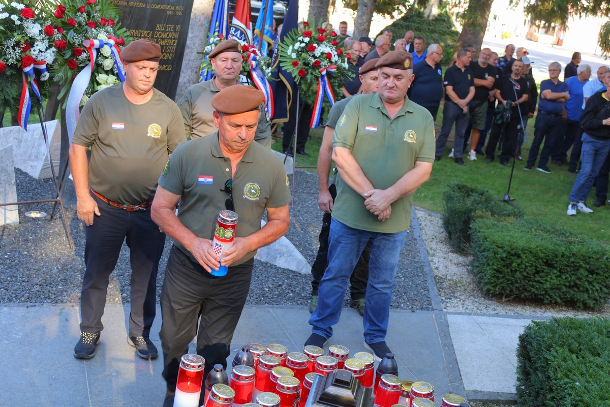 Dan branitelja polaganje vijenaca