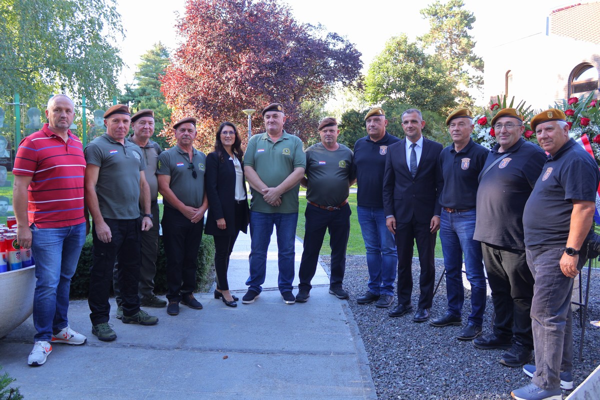 Dan branitelja polaganje vijenaca