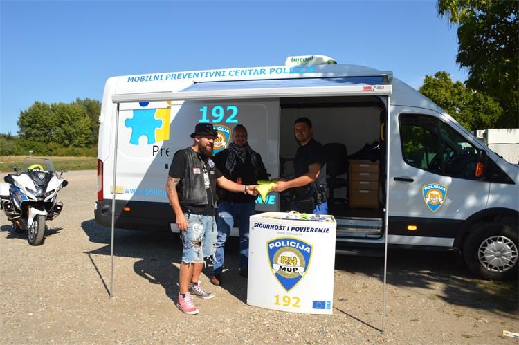 INFO PUNKT Tradicionalna motorijada u Čakovcu uz preventivnu akciju za motocikliste (6) INFO PUNKT Tradicionalna motorijada u Čakovcu uz preventivnu akciju za motocikliste (6)