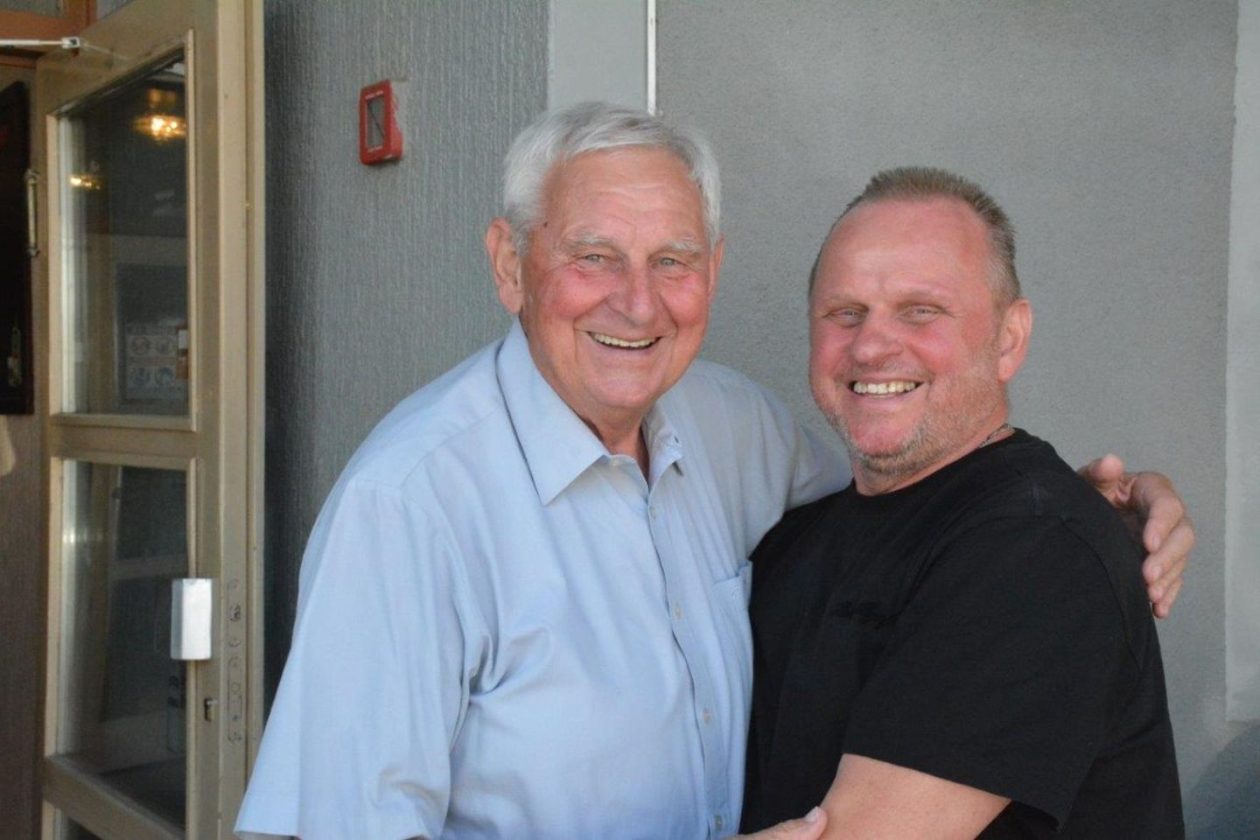 IVAN ĐOĐ U Donjoj Dubravi proslavio 80. rođendan okružen obitelji i prijateljima (15)