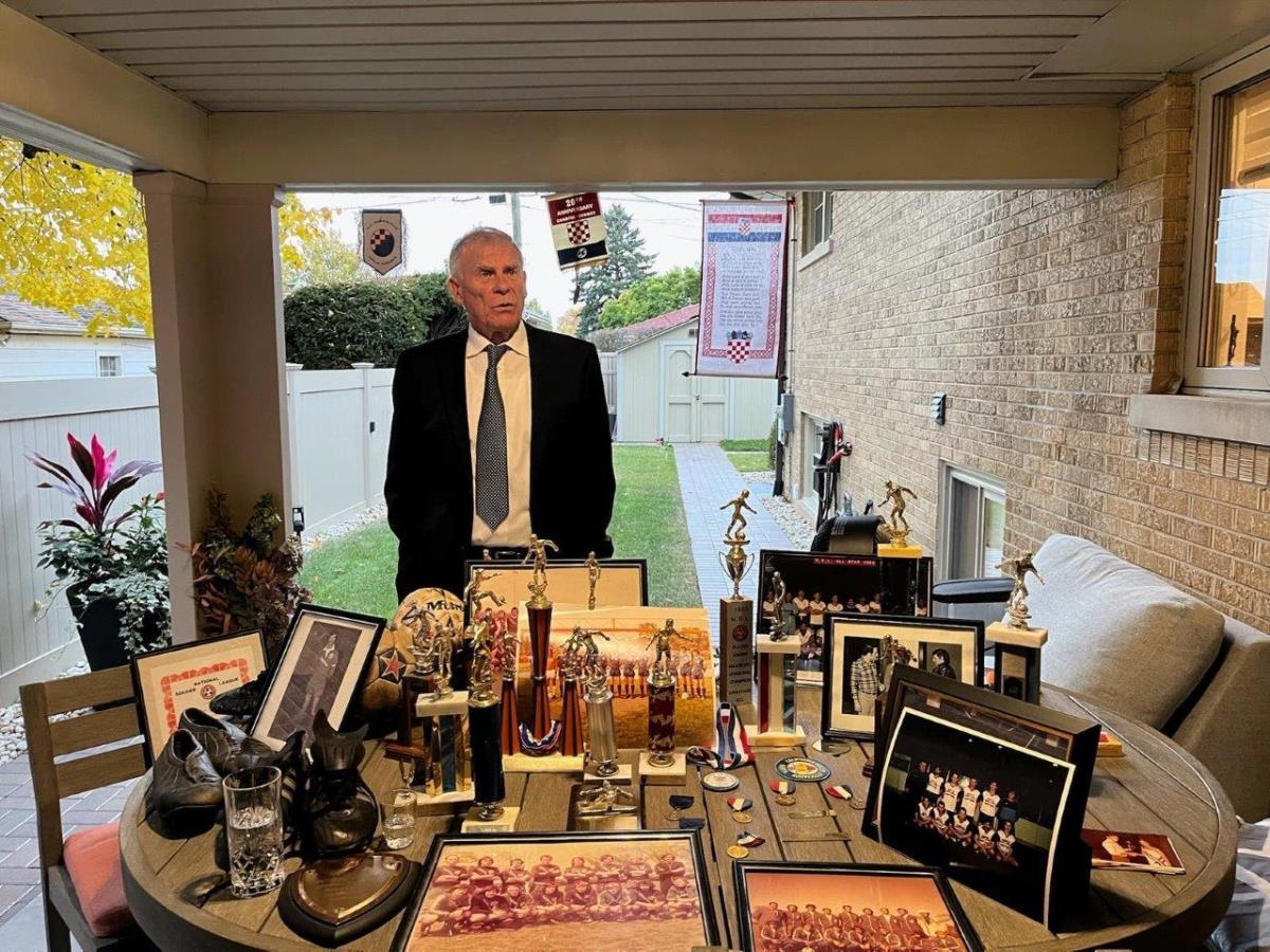 IVAN NOVAK (4) IVAN NOVAK (4)