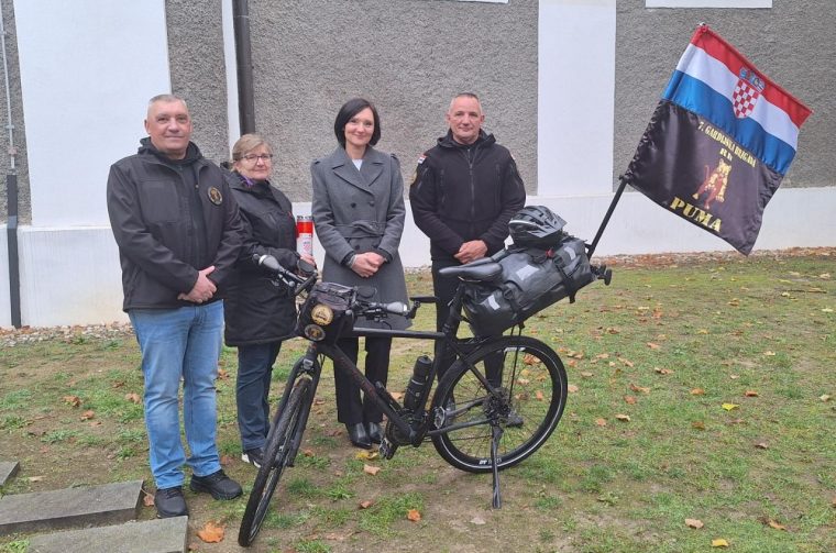 IVICA NERER Već tradicionalno biciklom kreće prema Vukovaru odajući počast žrtvama Domovinskog rata (1)