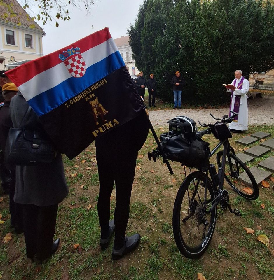 IVICA NERER Već tradicionalno biciklom kreće prema Vukovaru odajući počast žrtvama Domovinskog rata (8)