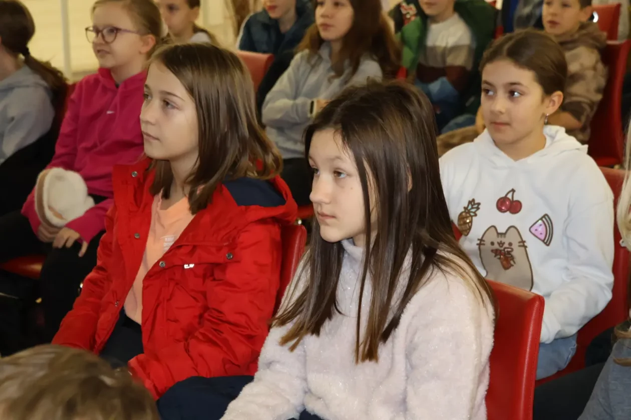 Ide Krampus, krampus, sveti nikola, prelog, KIČ Prelog, slikovnica, 5.12.2025 (32)