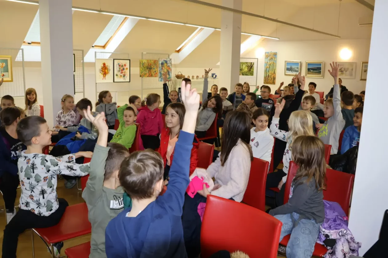 Ide Krampus, krampus, sveti nikola, prelog, KIČ Prelog, slikovnica, 5.12.2025 (33)