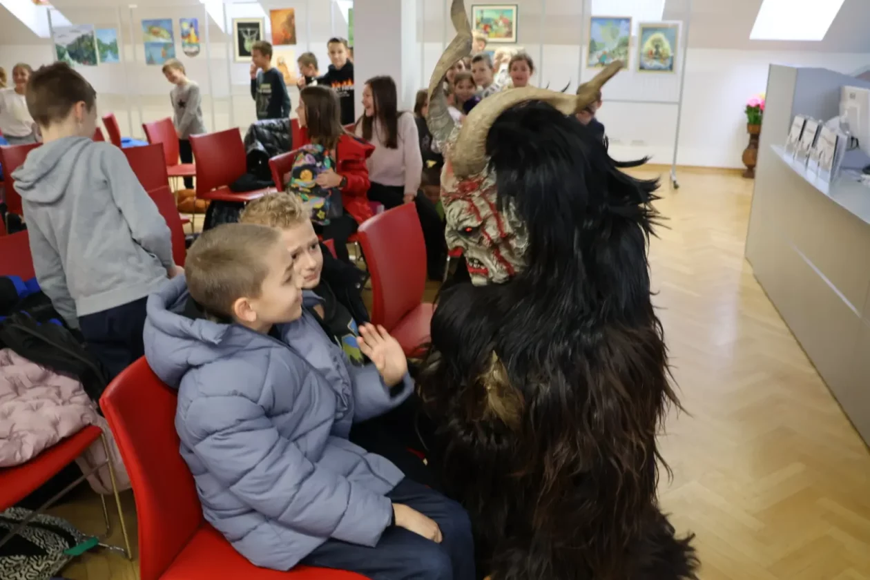 Ide Krampus, krampus, sveti nikola, prelog, KIČ Prelog, slikovnica, 5.12.2025 (39)