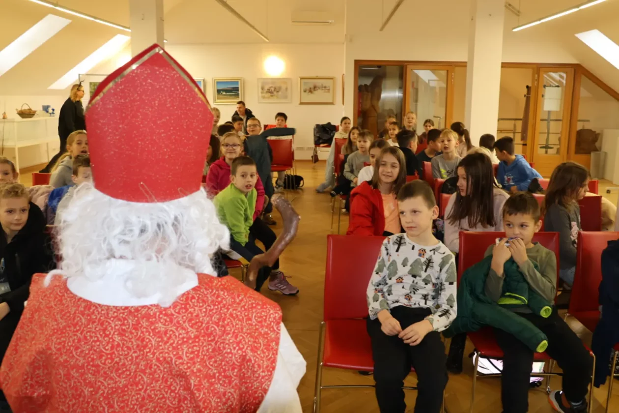 Ide Krampus, krampus, sveti nikola, prelog, KIČ Prelog, slikovnica, 5.12.2025 (55)