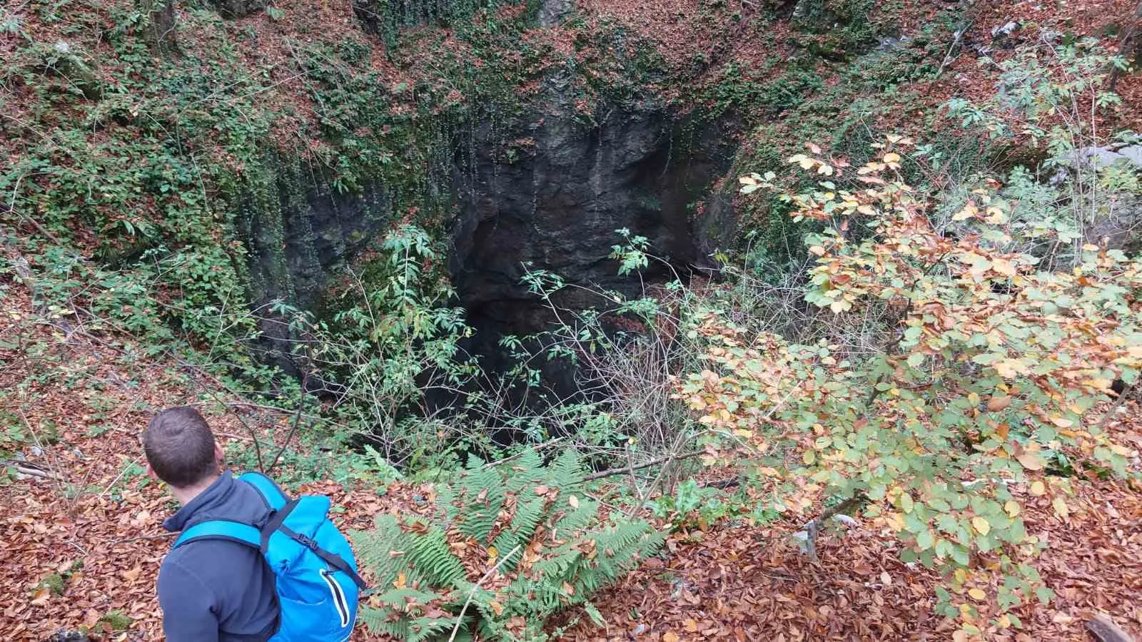 Ilija Jurak, Speleologija (1)