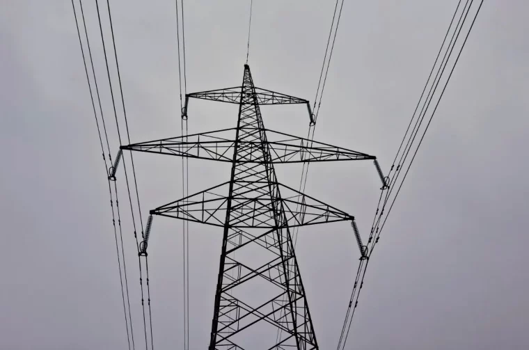 Ilustracija struja nema struje bez struje HEP dalekovod 1