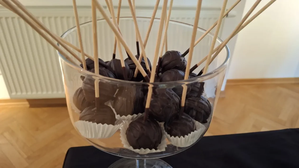 Inna Moore, Noć knjige, Prelog (2)