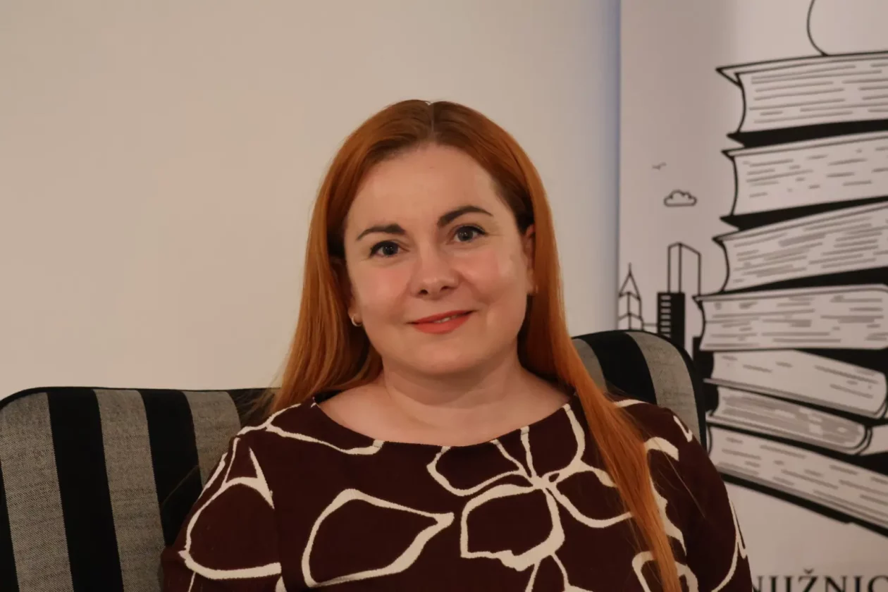 Inna Moore, Noć knjige, Prelog (6)