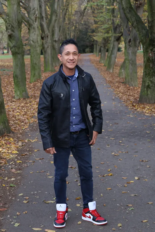 Isidro Valderama, Filipini, ples (1)