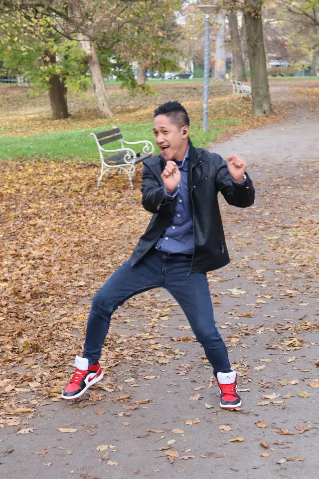 Isidro Valderama, Filipini, ples (15)