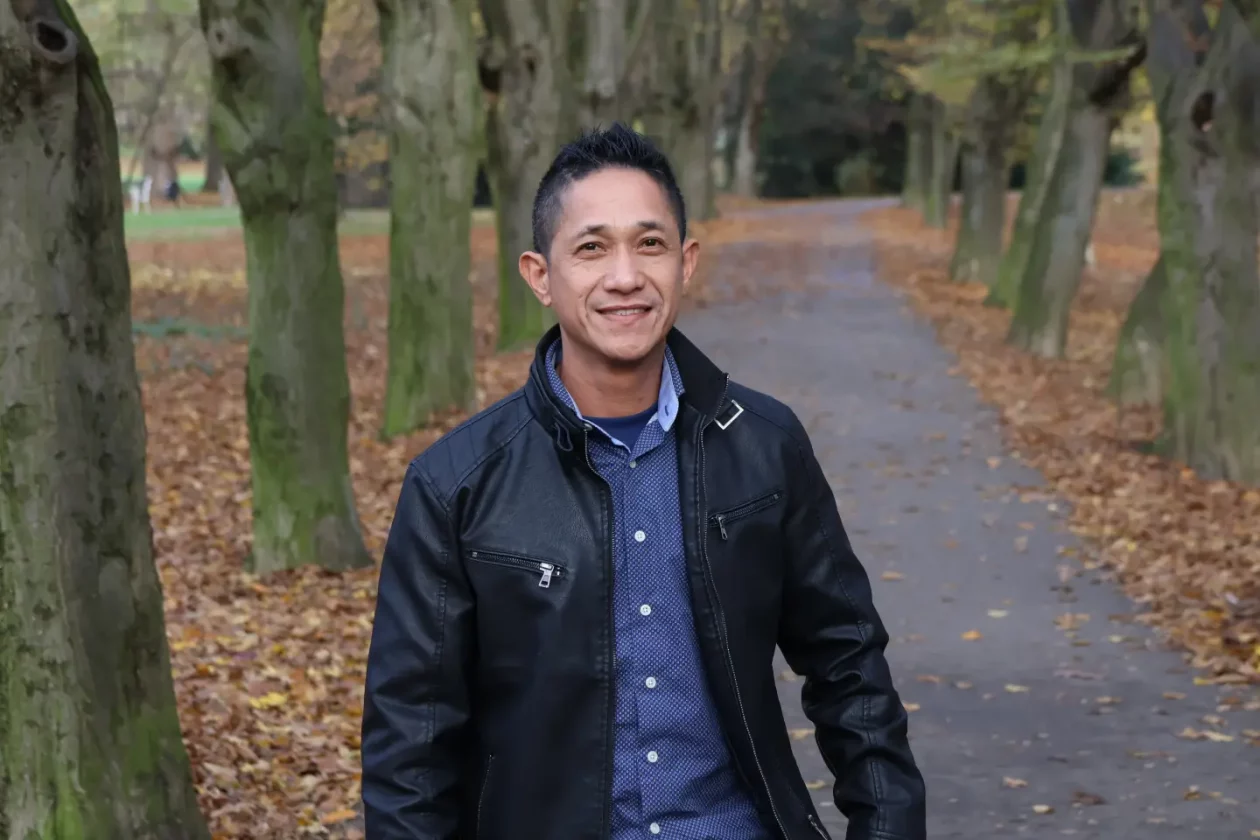 Isidro Valderama, Filipini, ples (2)