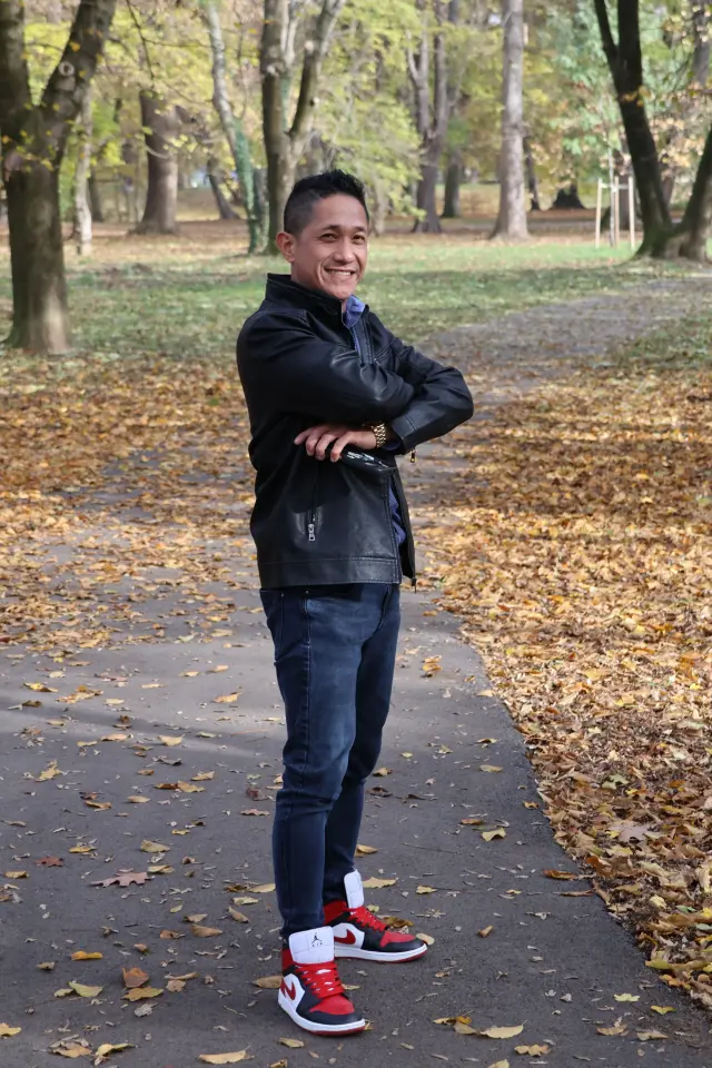 Isidro Valderama, Filipini, ples (7)